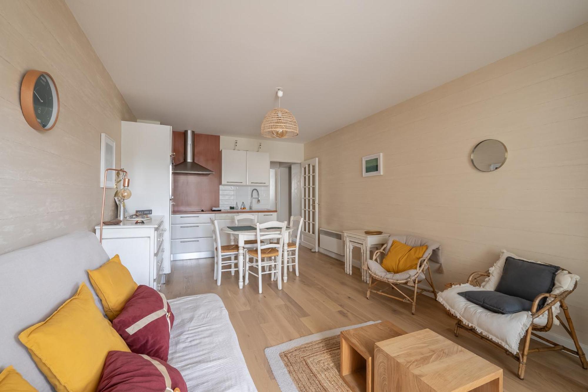 Agreable Appartement Et Terrasse A 2 Pas De La Mer Wimereux Exteriör bild