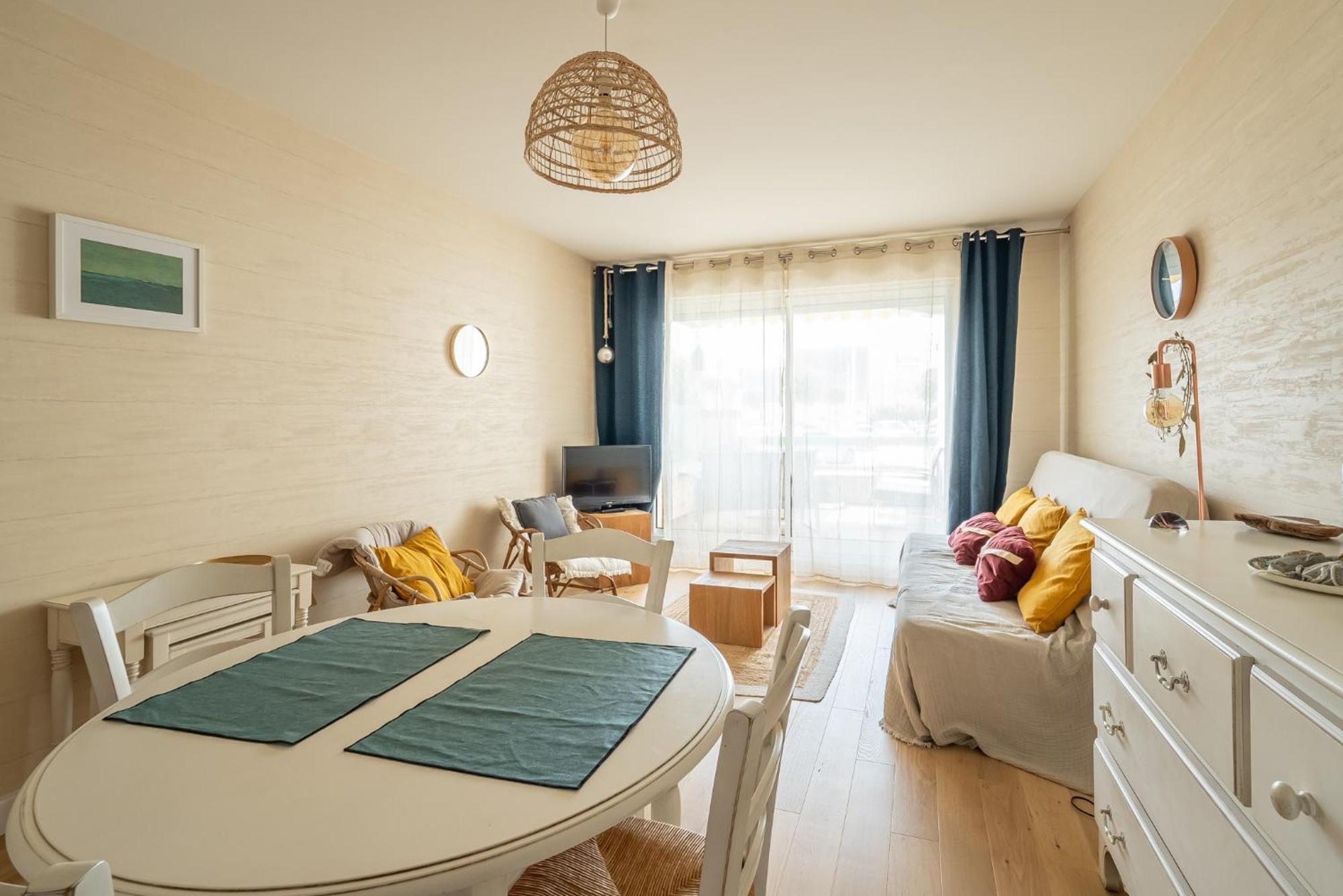 Agreable Appartement Et Terrasse A 2 Pas De La Mer Wimereux Exteriör bild